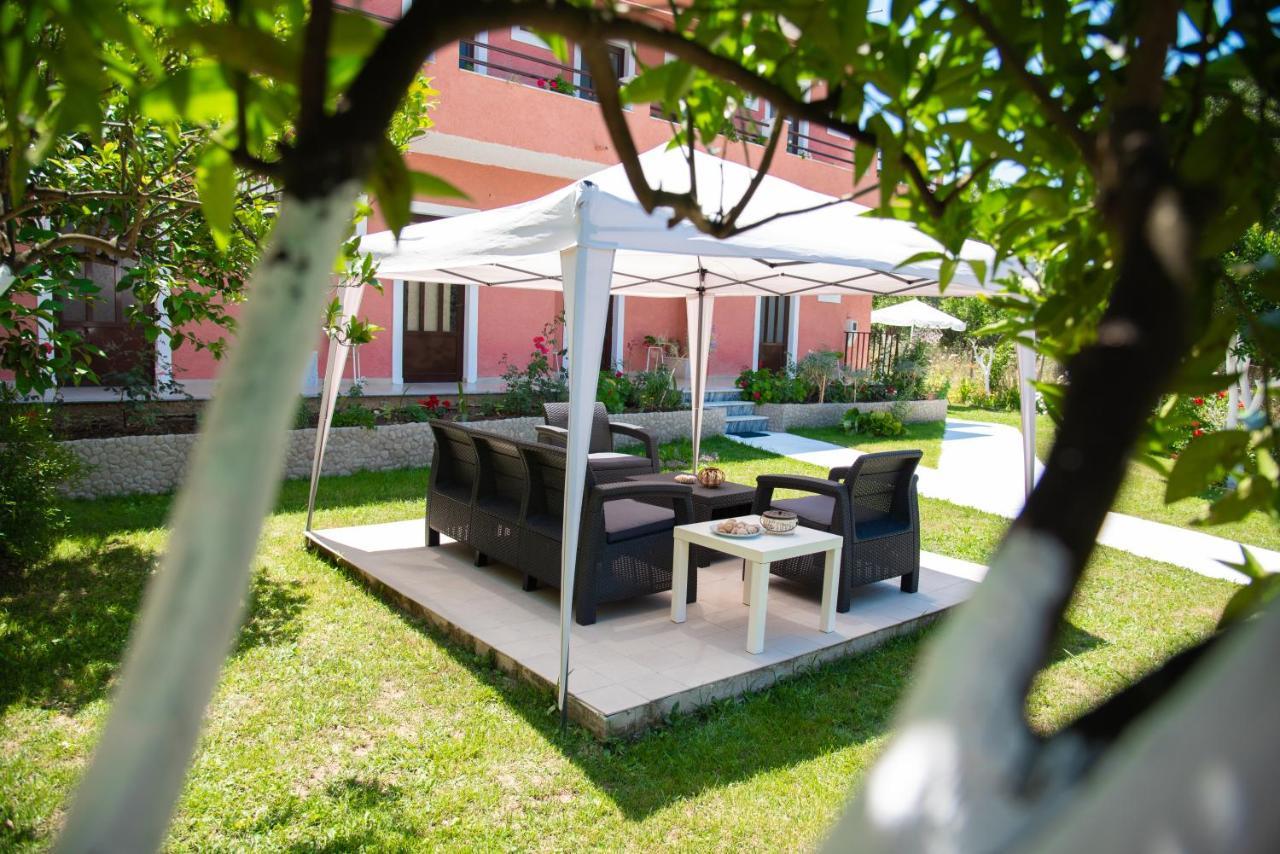 Costas Apartments Mesongí Exteriér fotografie